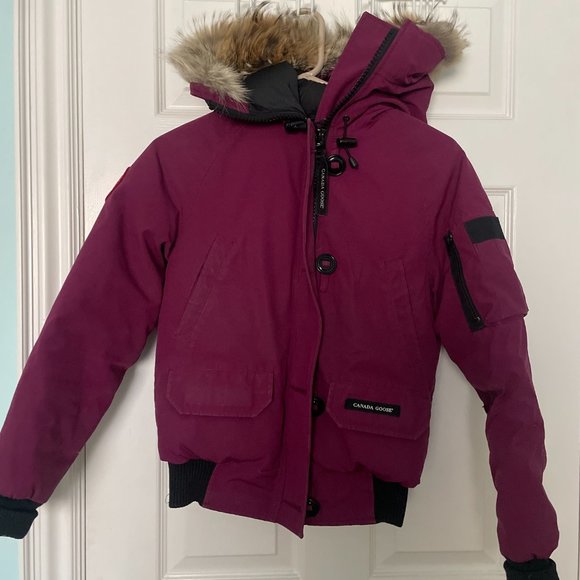 Authentic Canada Goose Chilliwack Bomber- Color: Limited Edition Plum - Picture 3 of 5